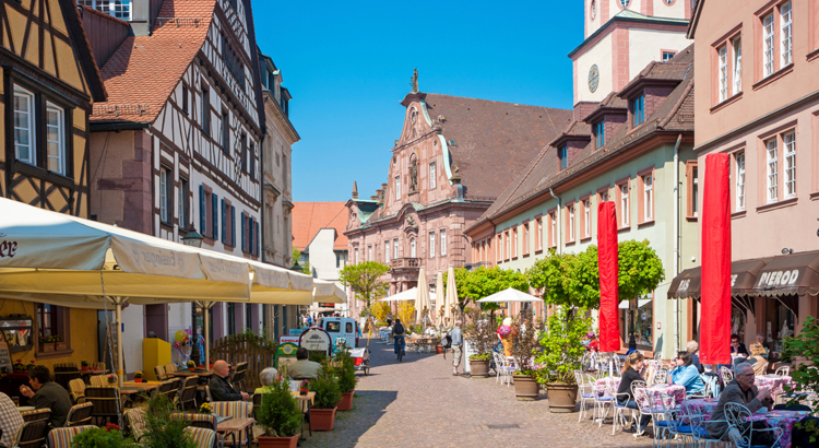 Deutschland Schwarzwald Ettlingen Altstadt Foto iStock JWackenhut